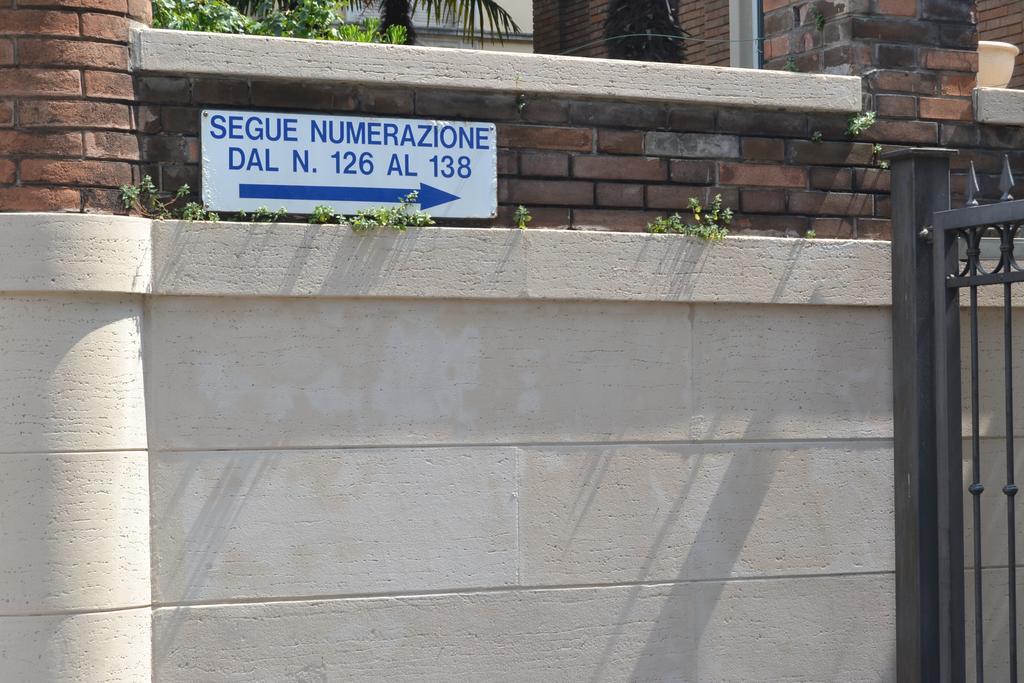 Central Avenue B&B Bologna Exterior foto